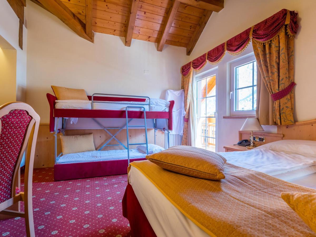 Albergo Dimaro Wellness Hotel Екстериор снимка