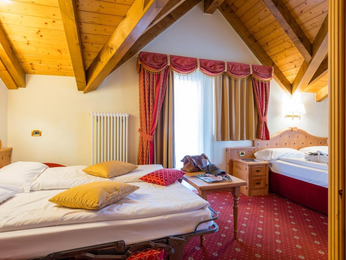 Albergo Dimaro Wellness Hotel Екстериор снимка