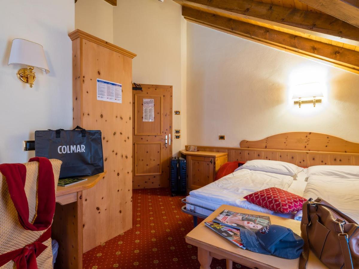 Albergo Dimaro Wellness Hotel Екстериор снимка