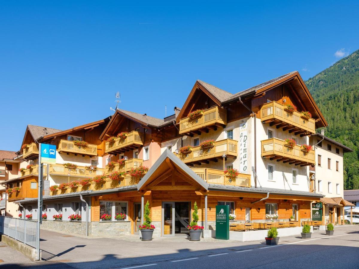 Albergo Dimaro Wellness Hotel Екстериор снимка